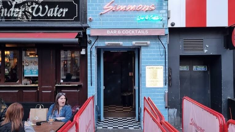 Simmons Bar