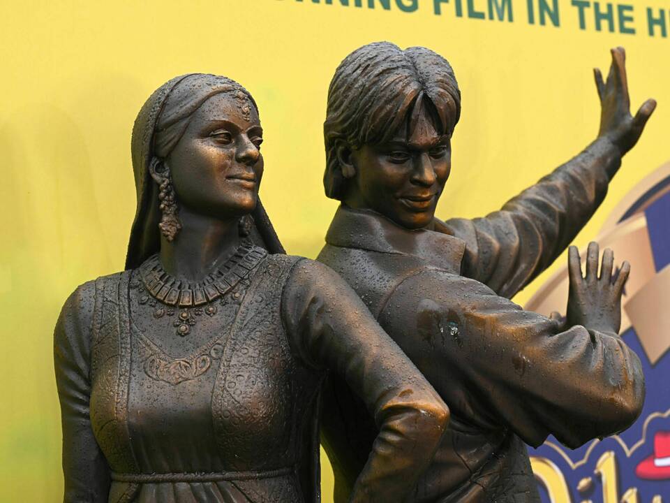 DDLJ Statue Unveil SITS Leicester Square