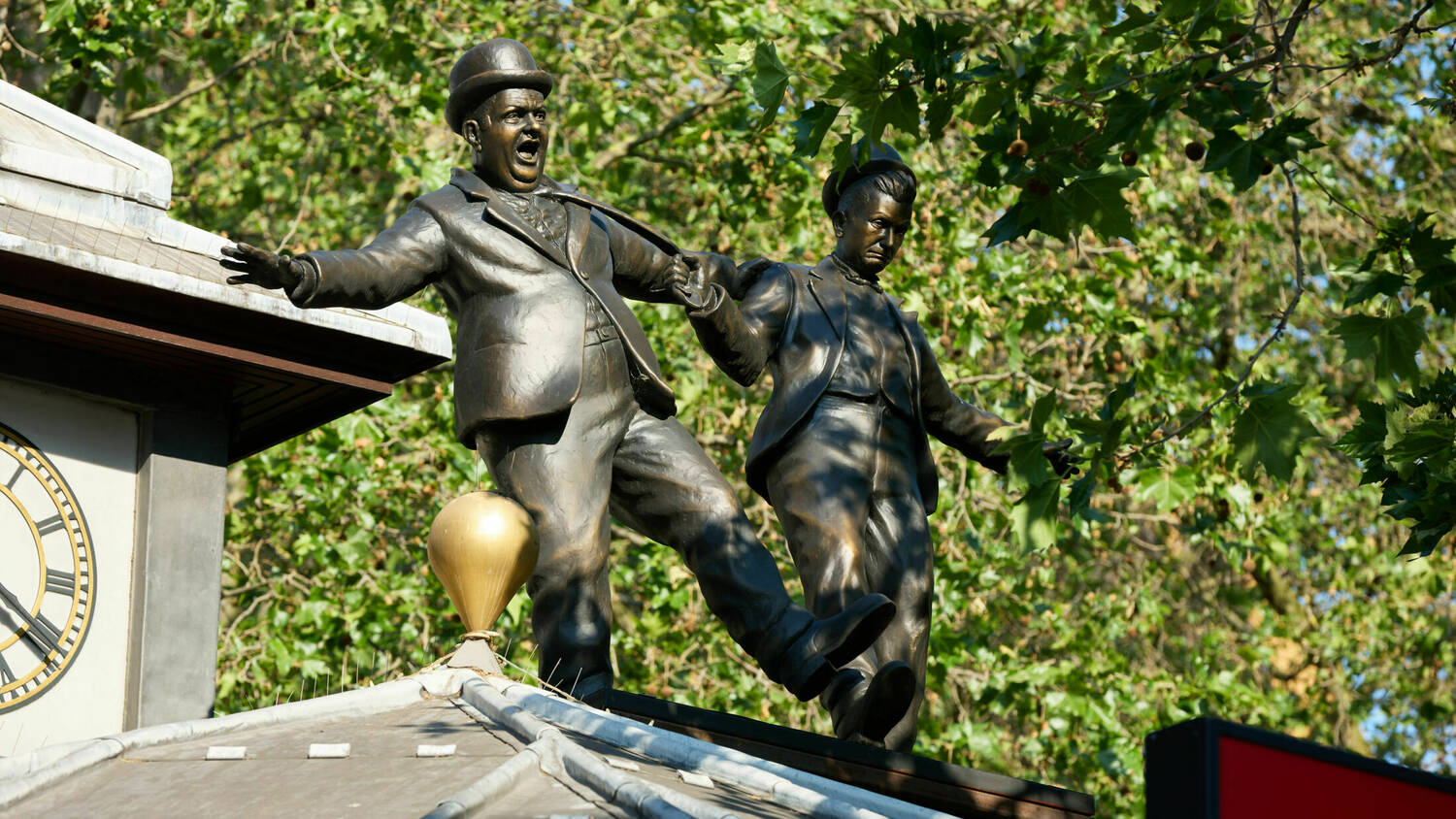 Laurel Hardy Statue LSQ 9596